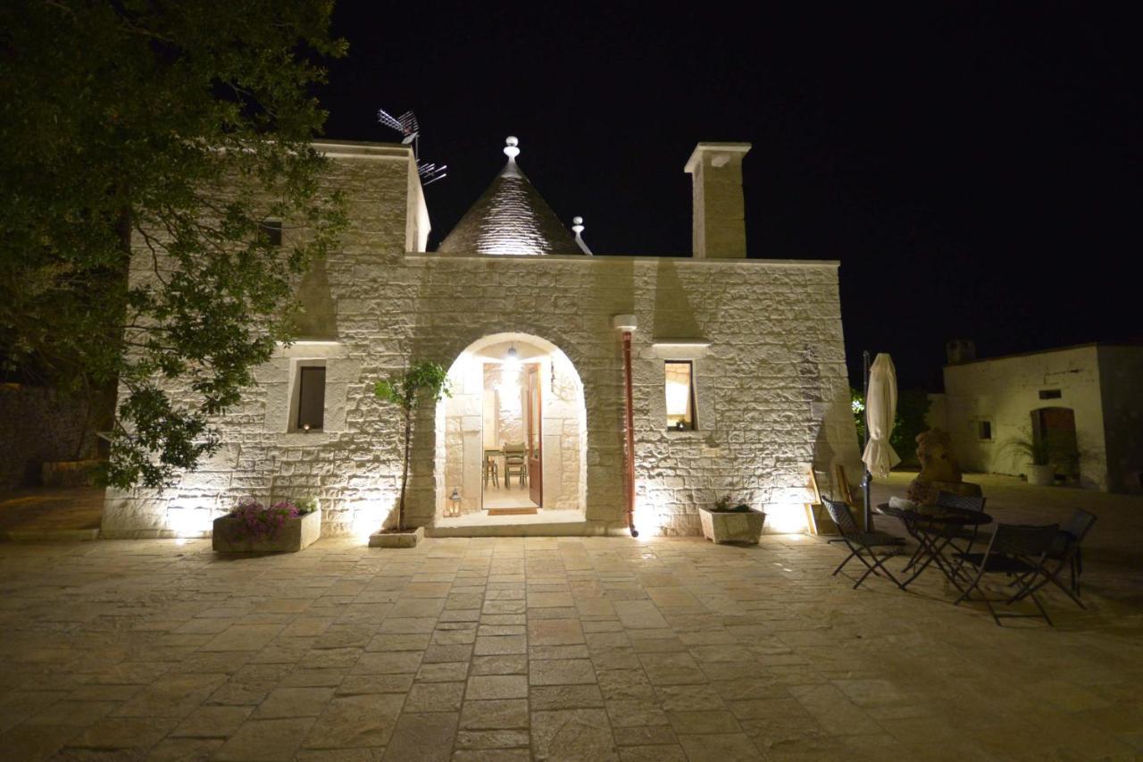 Trulli Petra Chiara Bed & Breakfast Locorotondo Exterior foto