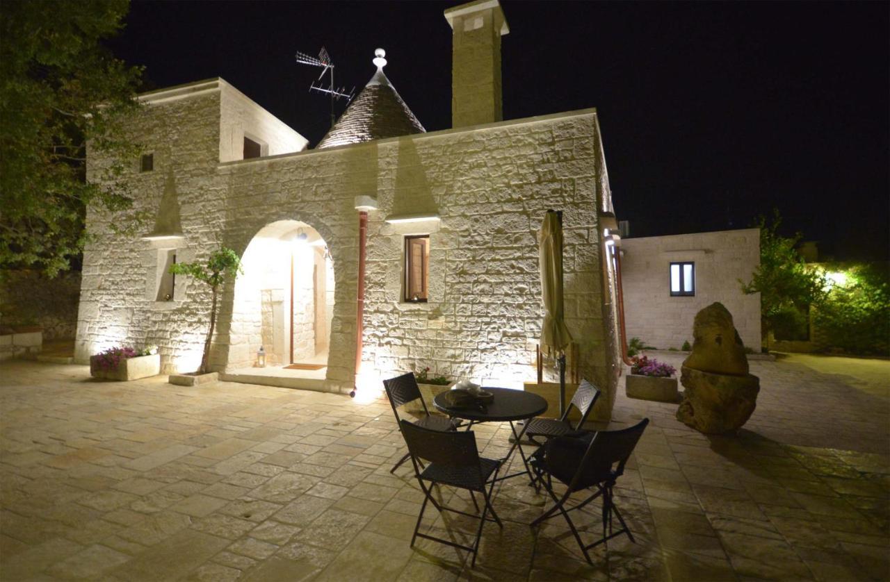 Trulli Petra Chiara Bed & Breakfast Locorotondo Exterior foto