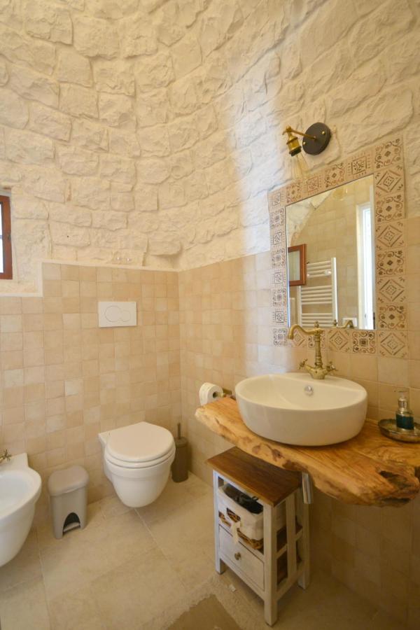 Trulli Petra Chiara Bed & Breakfast Locorotondo Exterior foto