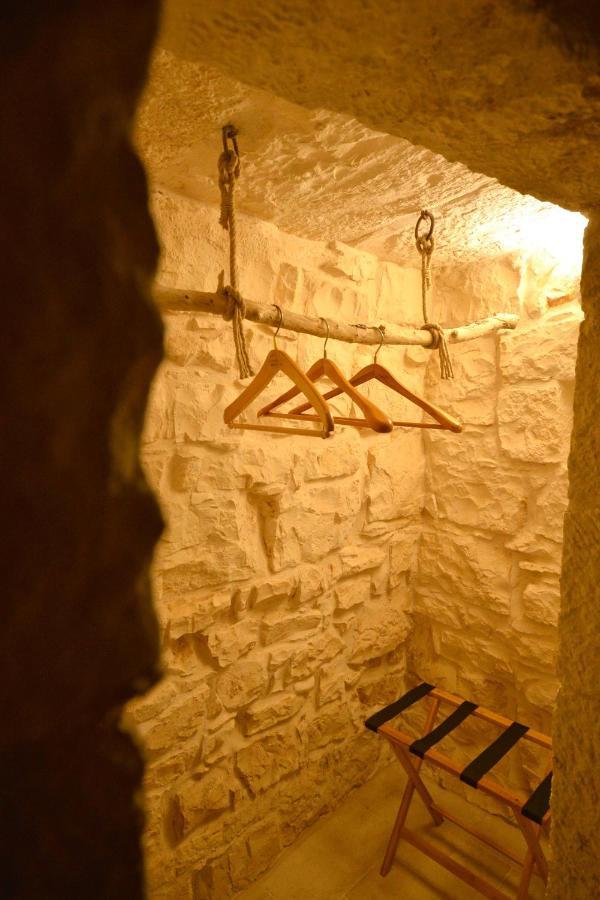Trulli Petra Chiara Bed & Breakfast Locorotondo Exterior foto