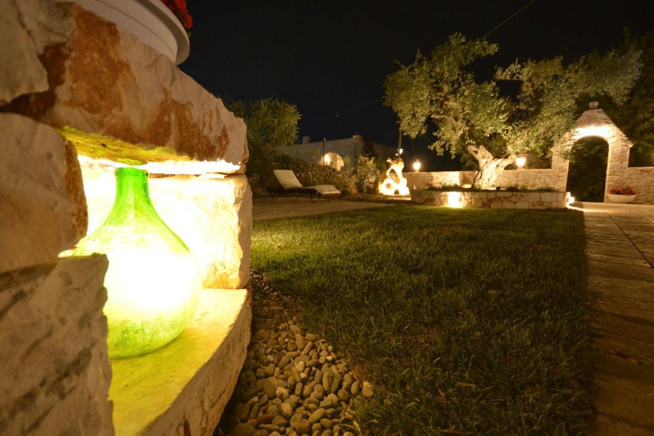 Trulli Petra Chiara Bed & Breakfast Locorotondo Exterior foto