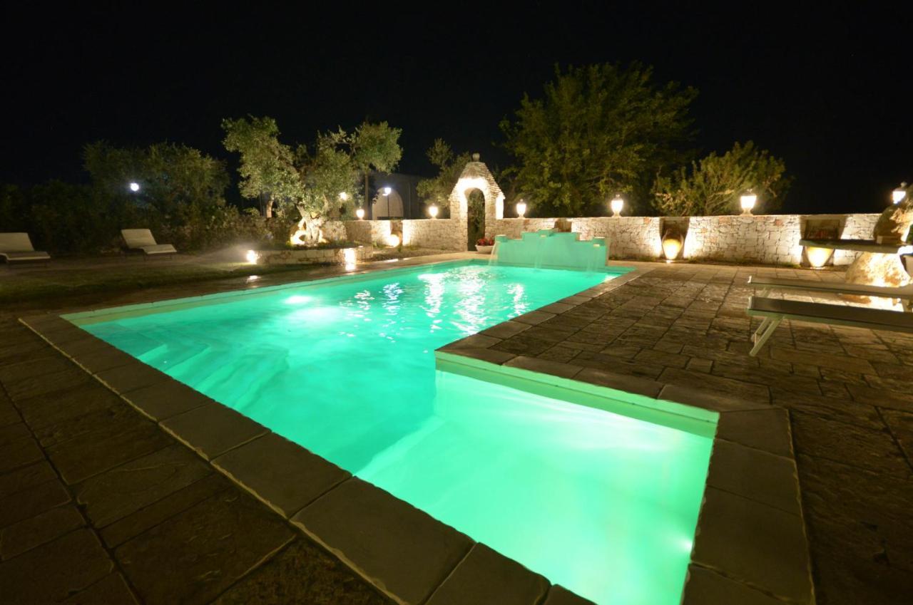 Trulli Petra Chiara Bed & Breakfast Locorotondo Exterior foto